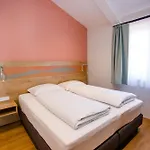Stadthotel 3*